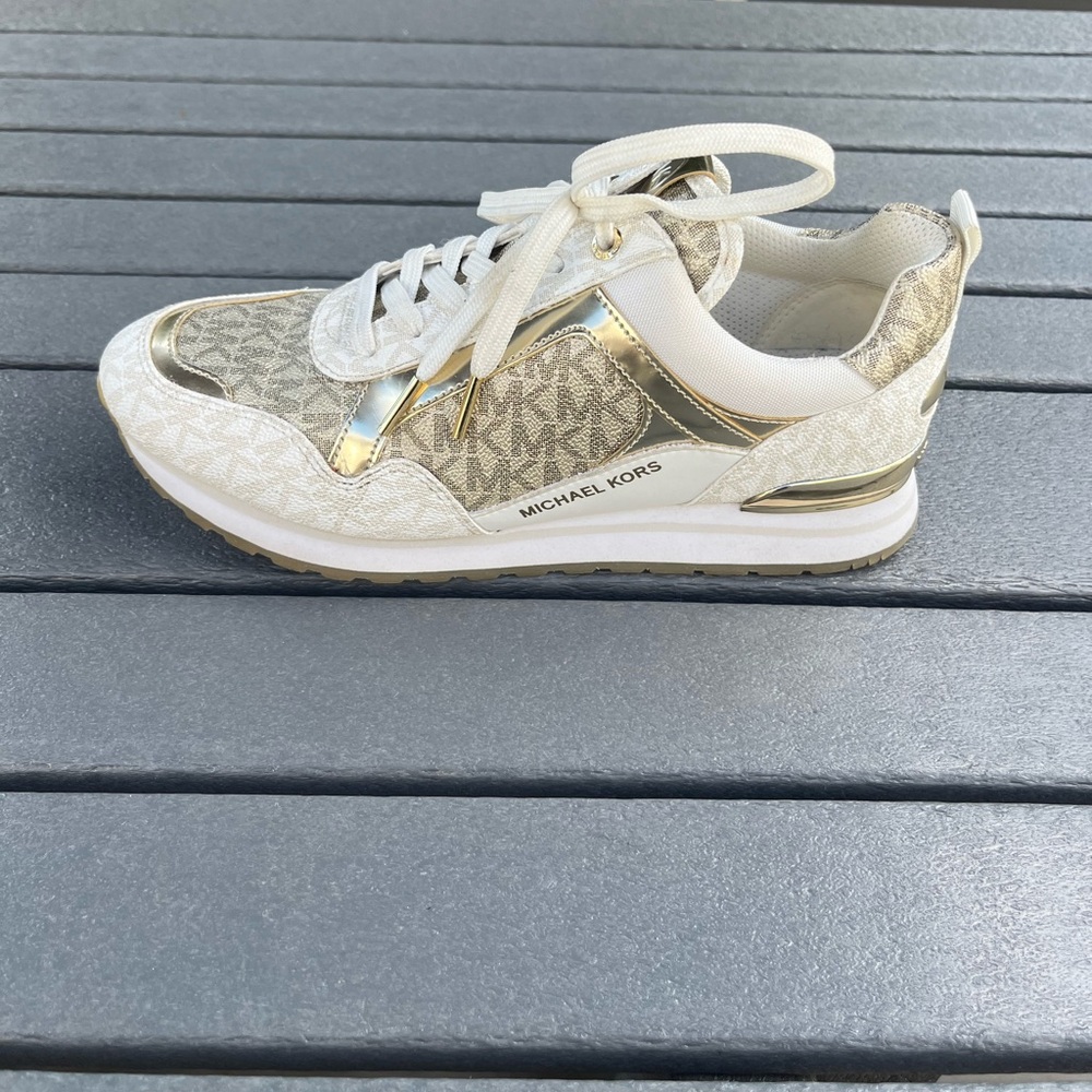Michael Kors; Wilma Color-Block Logo Trainers; Little/No wear; Woman’s 9/9.5 - Picture 8 of 13